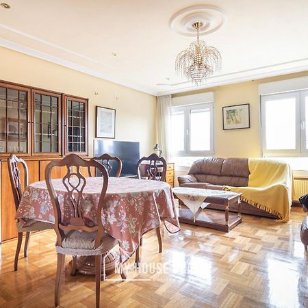 Amplio apartamento con vistas en pleno centro Gijón Exterior foto
