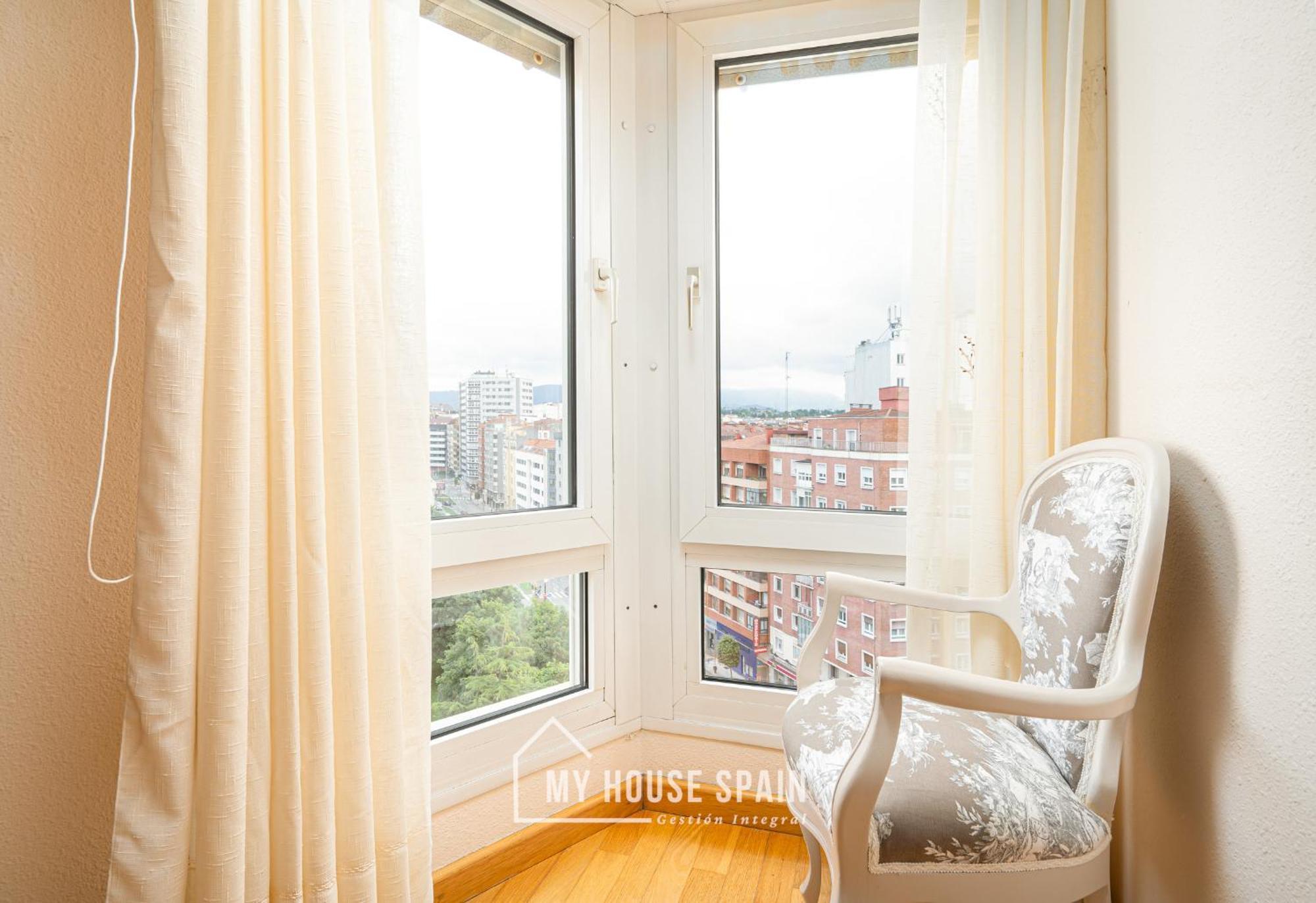 Amplio apartamento con vistas en pleno centro Gijón Exterior foto